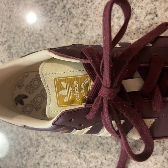 Samba OG "Maroon" sneakers - Picture 8 of 9